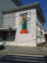 Ustanova „Dom omladine-Kragujevac“, Zgrada bivšeg DP „Šumadija filma“ – zid orijentisan na ulicu Save Kovačevića